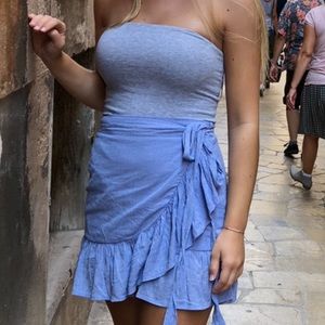 STAPLE brandy melville crop top